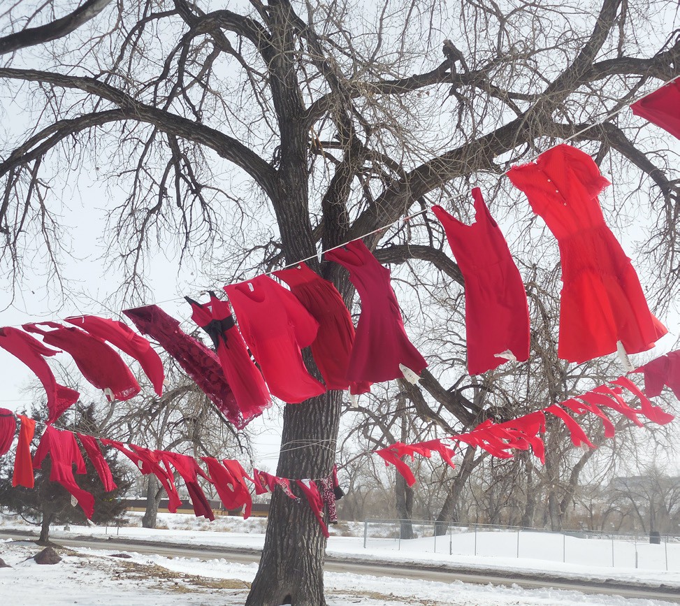NO MORE STOLEN SISTERS! MMIW/MMIP 4 red